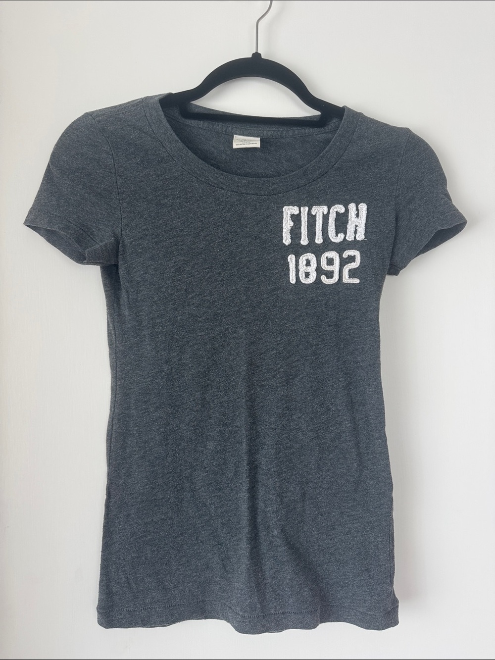 Abercrombie & Fitch Charcoal Gray 'FITCH 1892' Short Sleeve Tee
